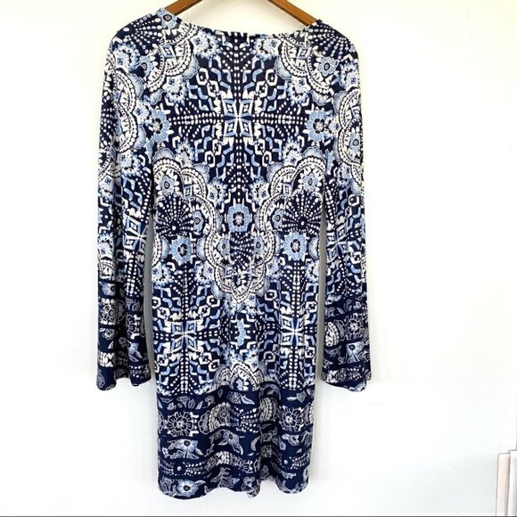 Venus stretch mini dress with surplice top and bell sleeves - Picture 5 of 9